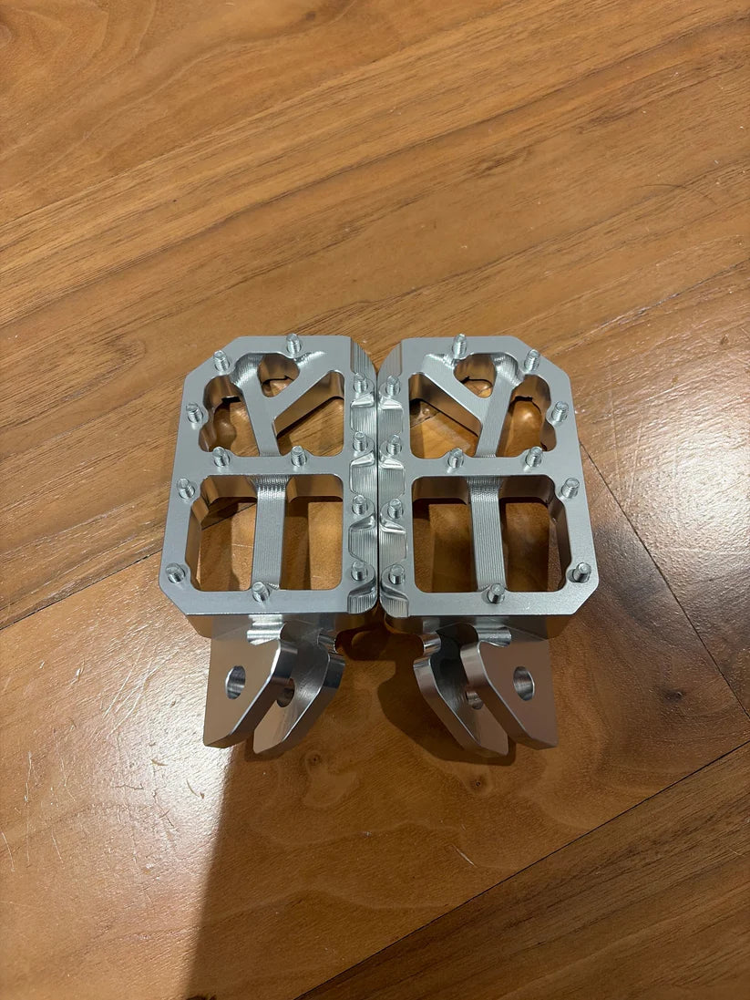Foot Pegs